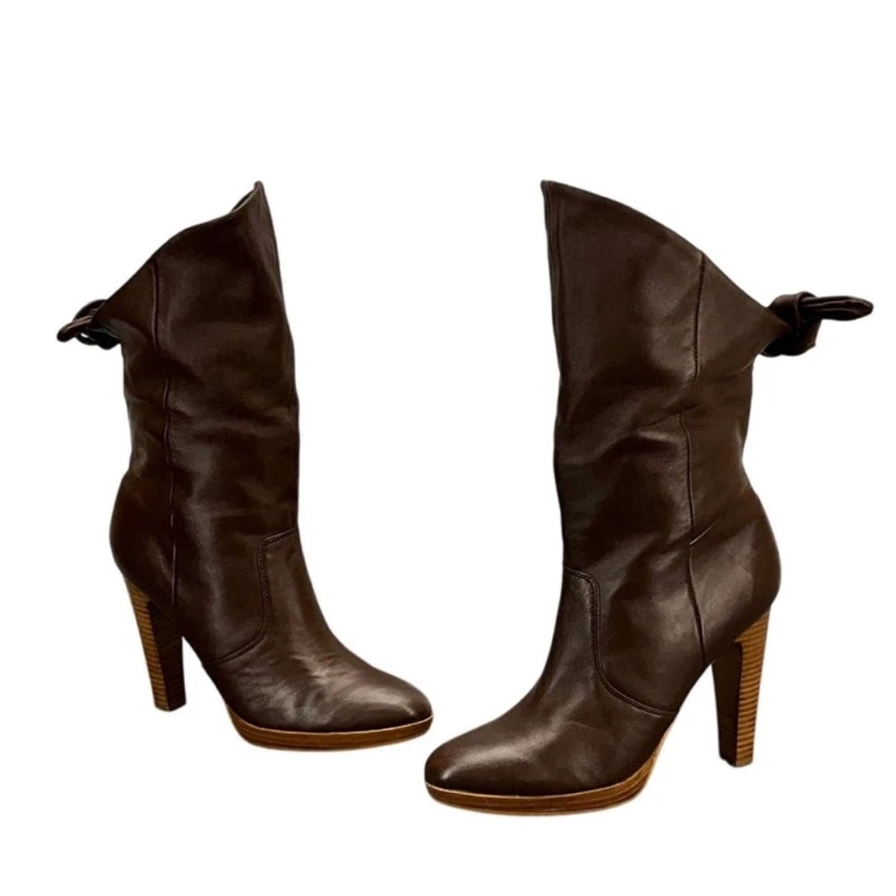 Elegant Dark Brown Heeled Boots